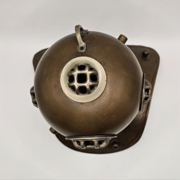 Vintage Minature Brass/Copper Diving Helmet - Picture 3 of 10